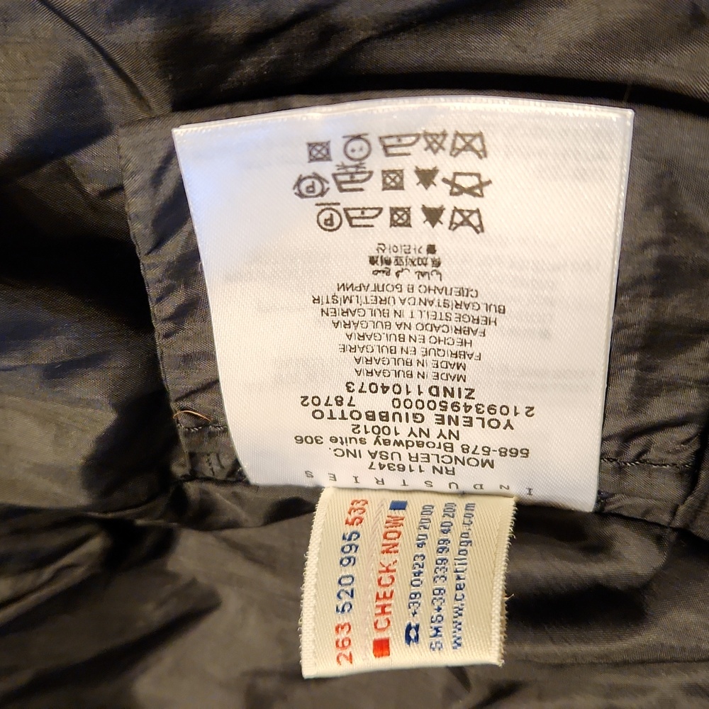 Moncler Women's Lightweight Black Nylon Jacket Size 3 - Picture 16 of 16